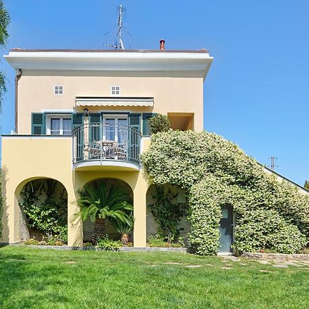 Casa Vacanze Nel Giardino Di Renzo Imperia Eksteriør bilde
